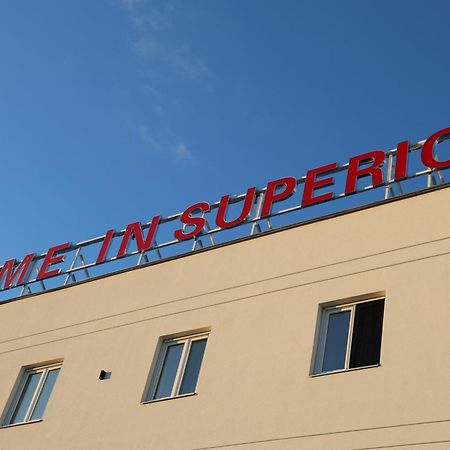 Home In Superior如家 Surčin Exterior foto